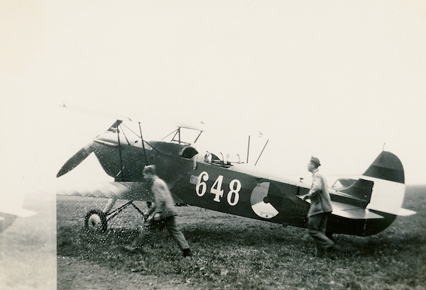 Naam: Foto 59. C5. Jager Verkenner (648) op Schiphol. 600 breed.jpeg
Bekeken: 1111
Grootte: 288,2 KB