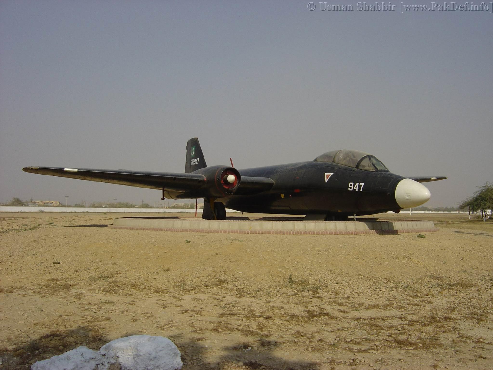 Naam: B-57 - preserved at PAF Base Masroor..jpg
Bekeken: 599
Grootte: 299,5 KB