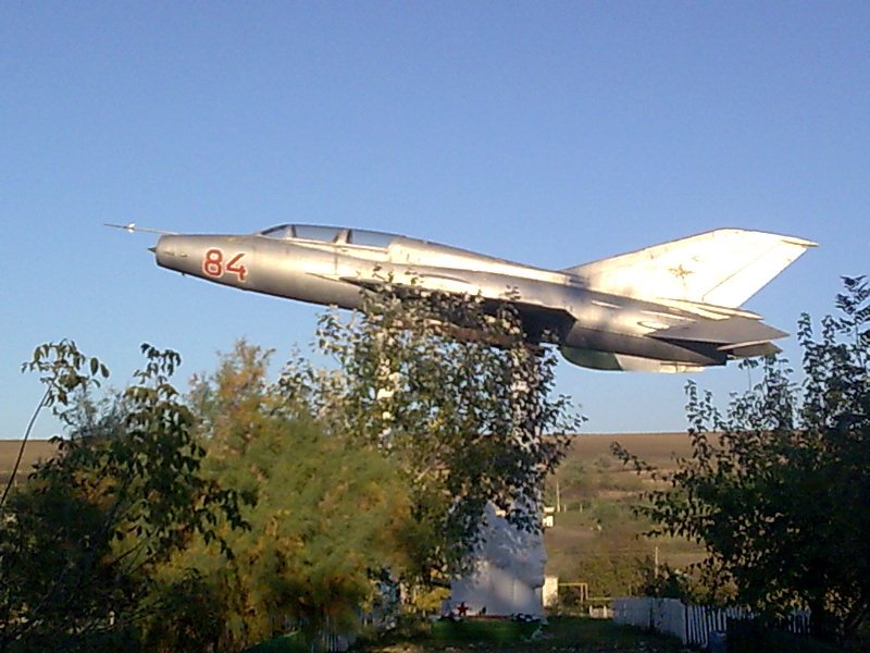 Naam: MiG-21U-600 . Semionovca, Moldova.jpg
Bekeken: 936
Grootte: 92,3 KB