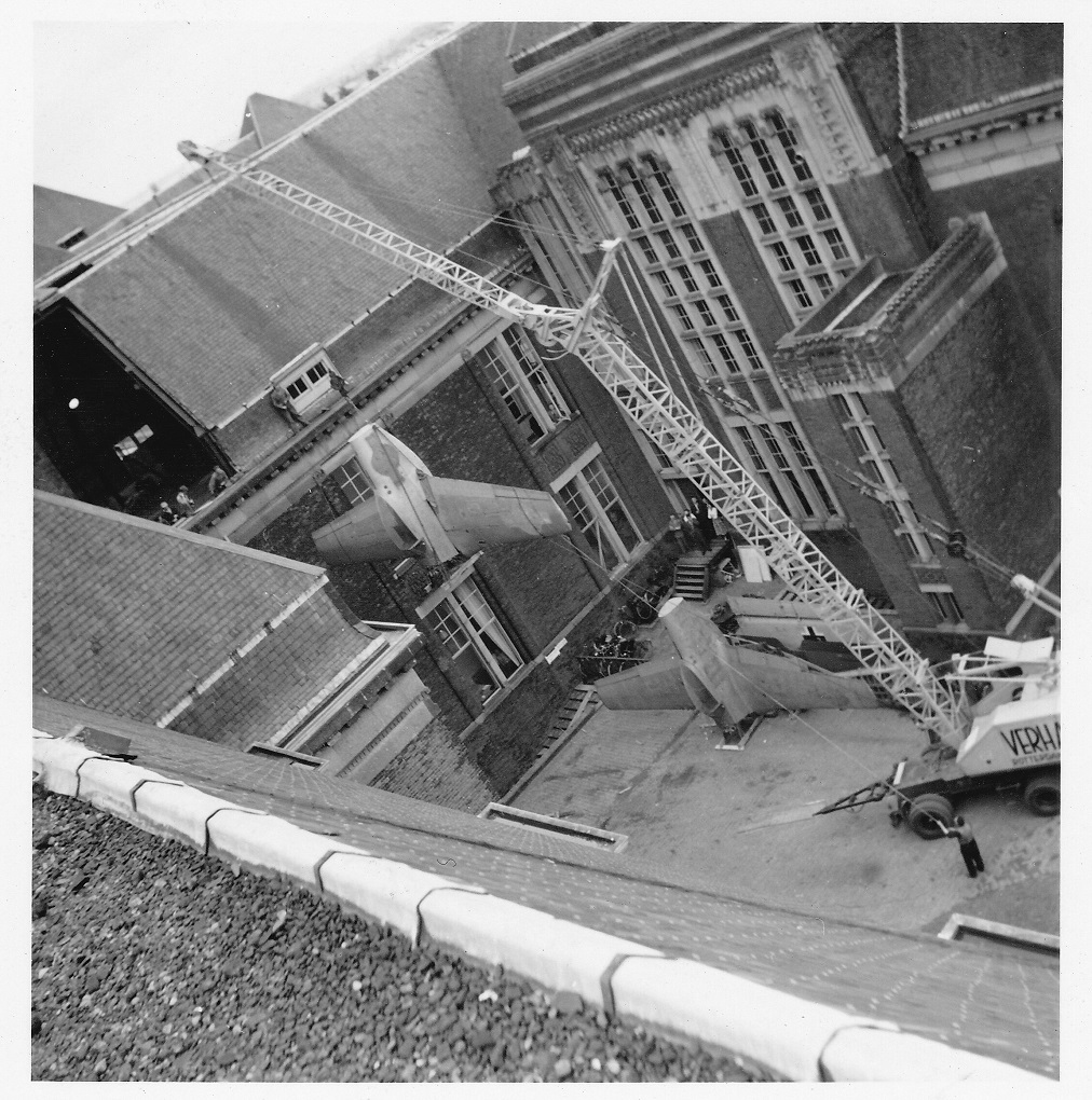 Naam: 47.jpg
Bekeken: 684
Grootte: 409,9 KB