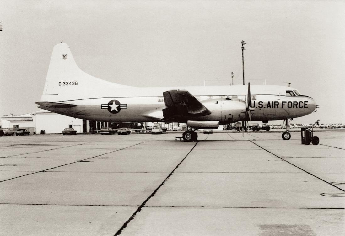 Naam: Foto 569. Convair T-29D (53-3496 : 0-33496), kopie 1100.jpg
Bekeken: 305
Grootte: 87,8 KB