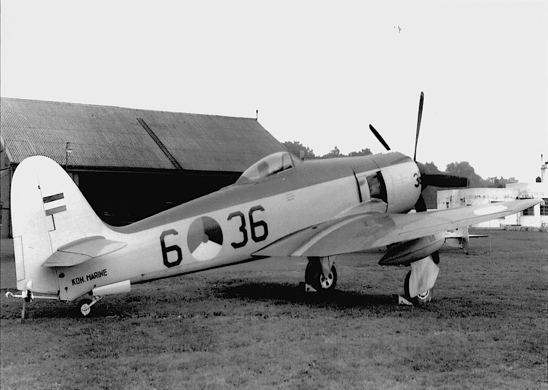 Naam: #470. 6-36 (= F-36). Hawker Seafury FB.Mk.51. 1100 breed.jpeg
Bekeken: 618
Grootte: 256,9 KB