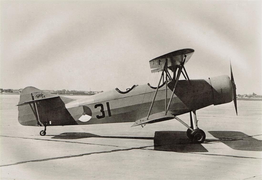 Naam: Foto 90. '31'. De eerste Fokker S.IX voor de LVA, grond, kopie 1100.jpg
Bekeken: 808
Grootte: 81,4 KB