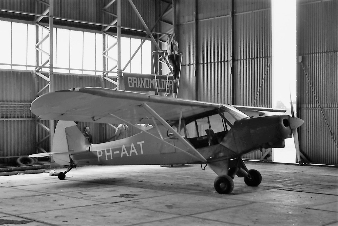Naam: 60. PH-AAT Piper PA-18-150 (ex R-207) General Aviation Rotterdam.jpg
Bekeken: 842
Grootte: 206,0 KB