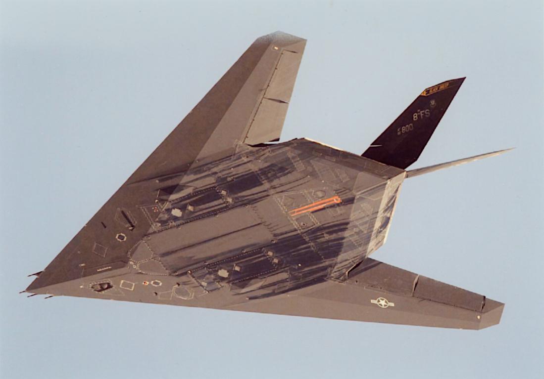 Naam: Foto 843. Onderzijde van Lockheed Nighthawk. 1100 breed.jpg
Bekeken: 326
Grootte: 53,6 KB