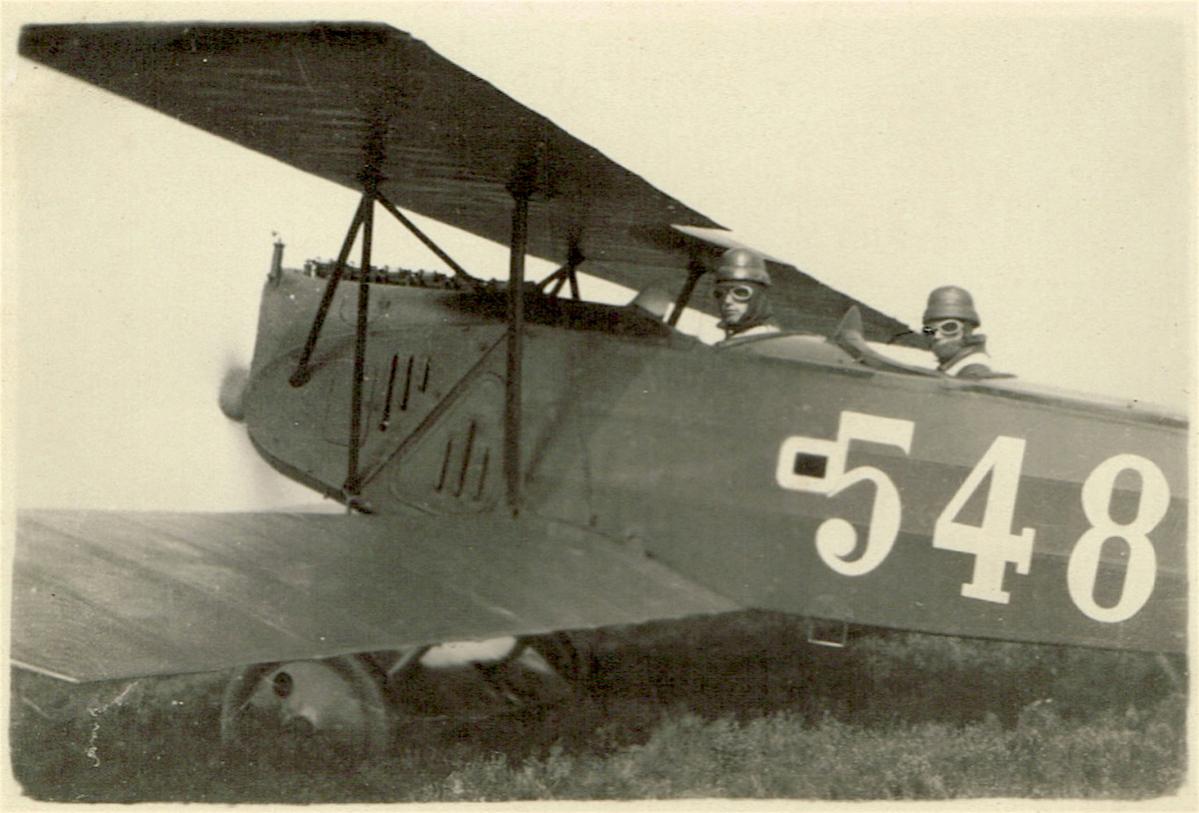 Naam: Foto 59. '548'. Fokker C.I. 400 kopie.jpg
Bekeken: 797
Grootte: 102,3 KB