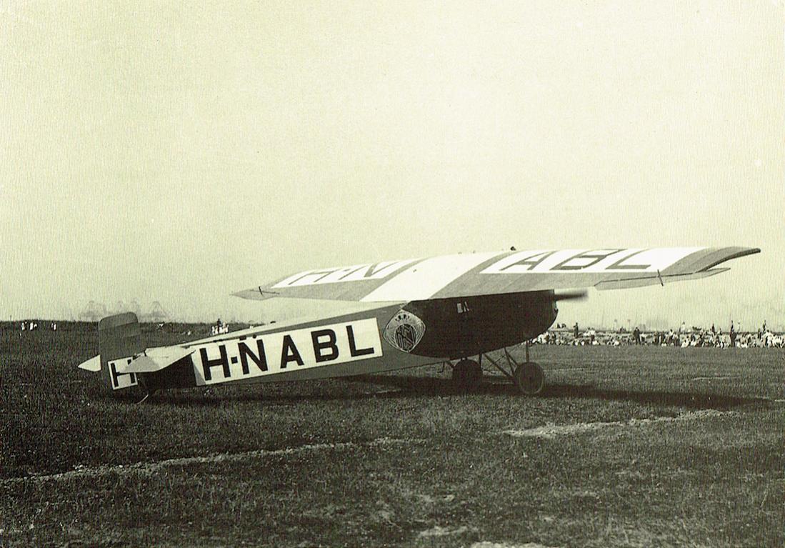 Naam: Kaart 670. Herdenkingskaart KLM. 'H-NABL', Fokker F.III, kopie 1100.jpg
Bekeken: 593
Grootte: 137,5 KB