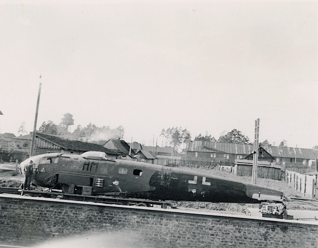 Naam: Foto 691. 18.10.24 NW binnen.0001 - Tekst. Russland Belarus. Baryssau (Barysaw schijnt juiste sc.jpg
Bekeken: 102
Grootte: 266,5 KB