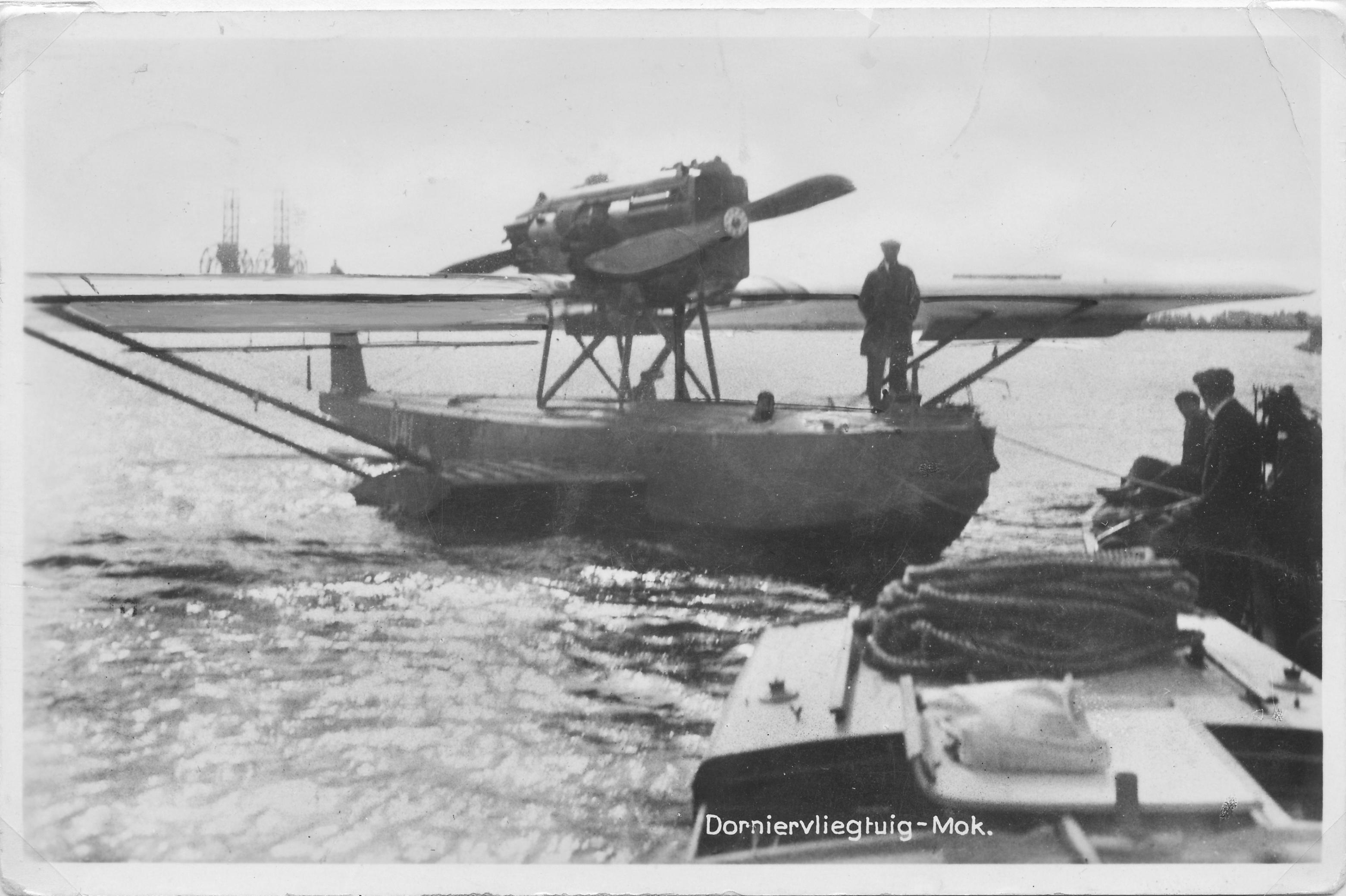 Naam: Dornier Wal D-41 op de Mok.jpg
Bekeken: 401
Grootte: 496,0 KB