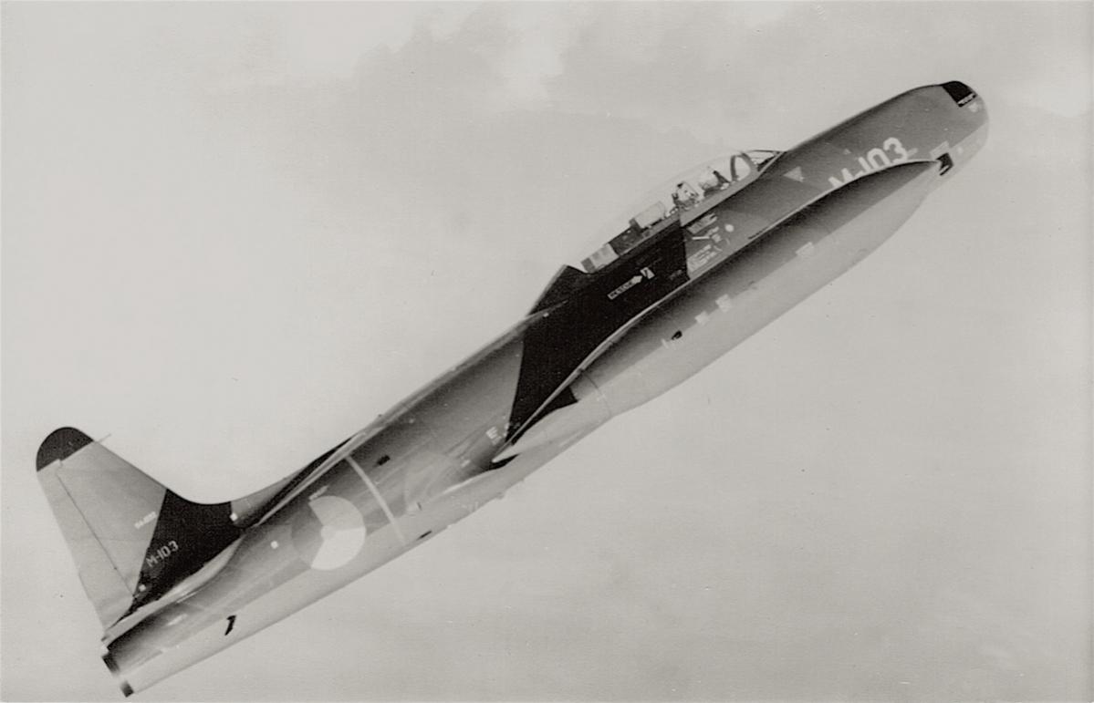 Naam: Foto 90. 'M-103'. Lockheed RT-33A, kopie.jpg
Bekeken: 1173
Grootte: 53,3 KB